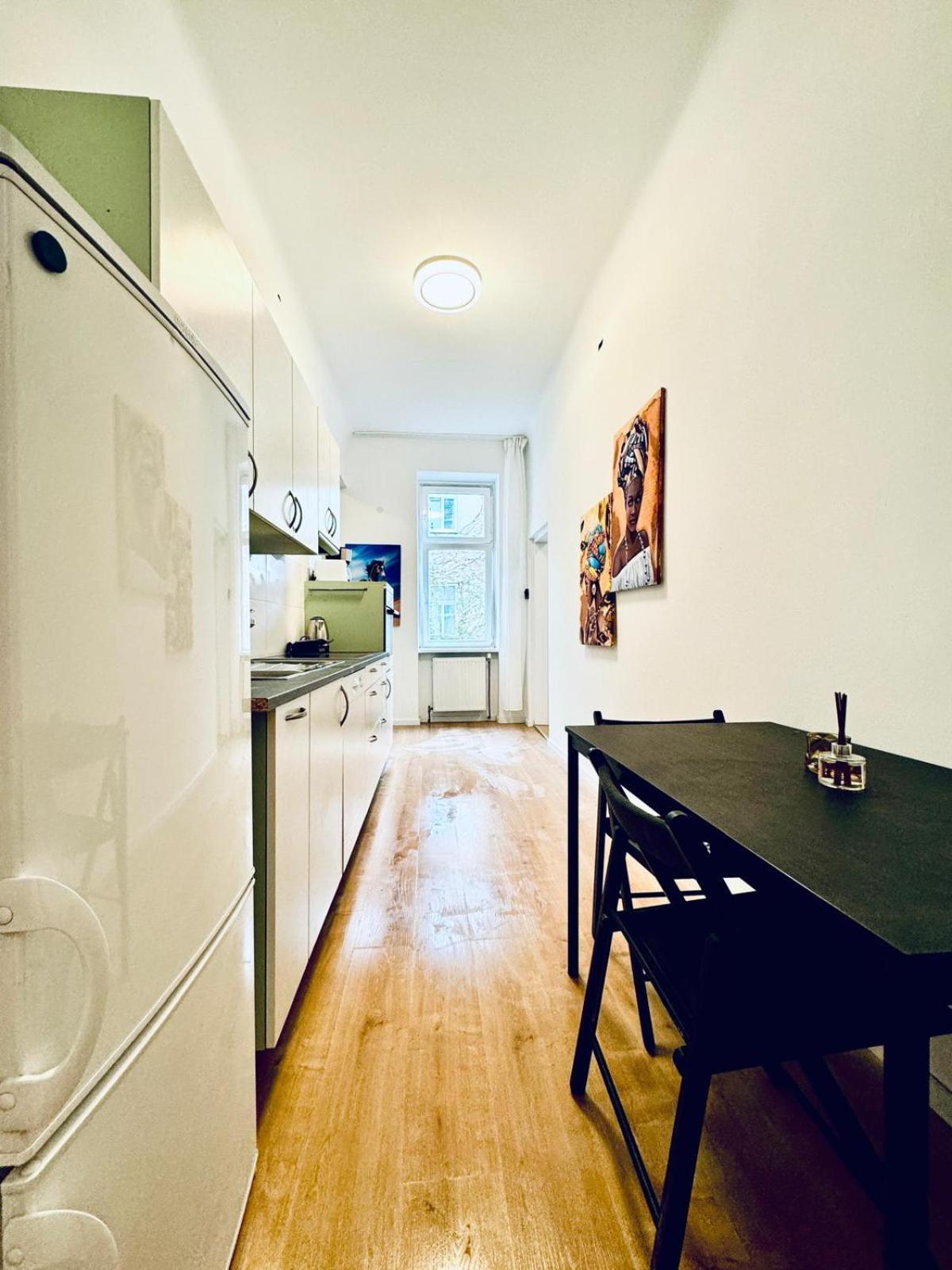 5Br Shared Apt Ideal For Groups 7 Min To Westbahnhof Vienna Exterior photo