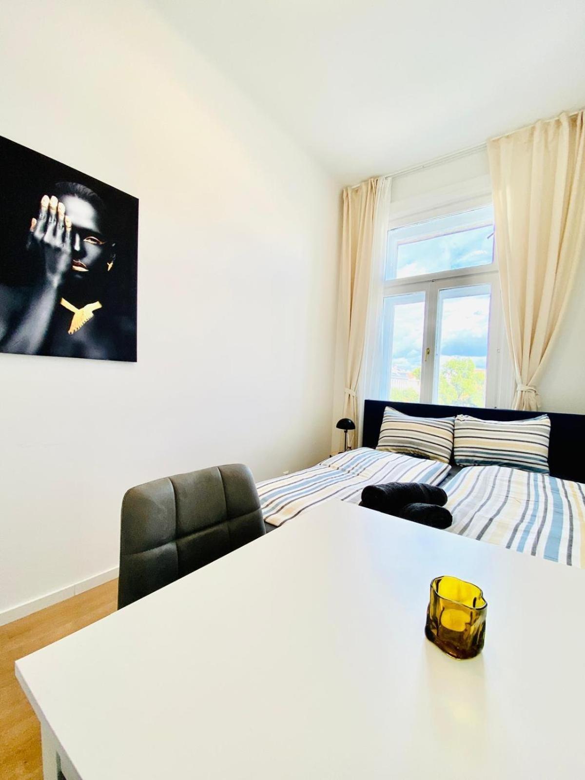 5Br Shared Apt Ideal For Groups 7 Min To Westbahnhof Vienna Exterior photo